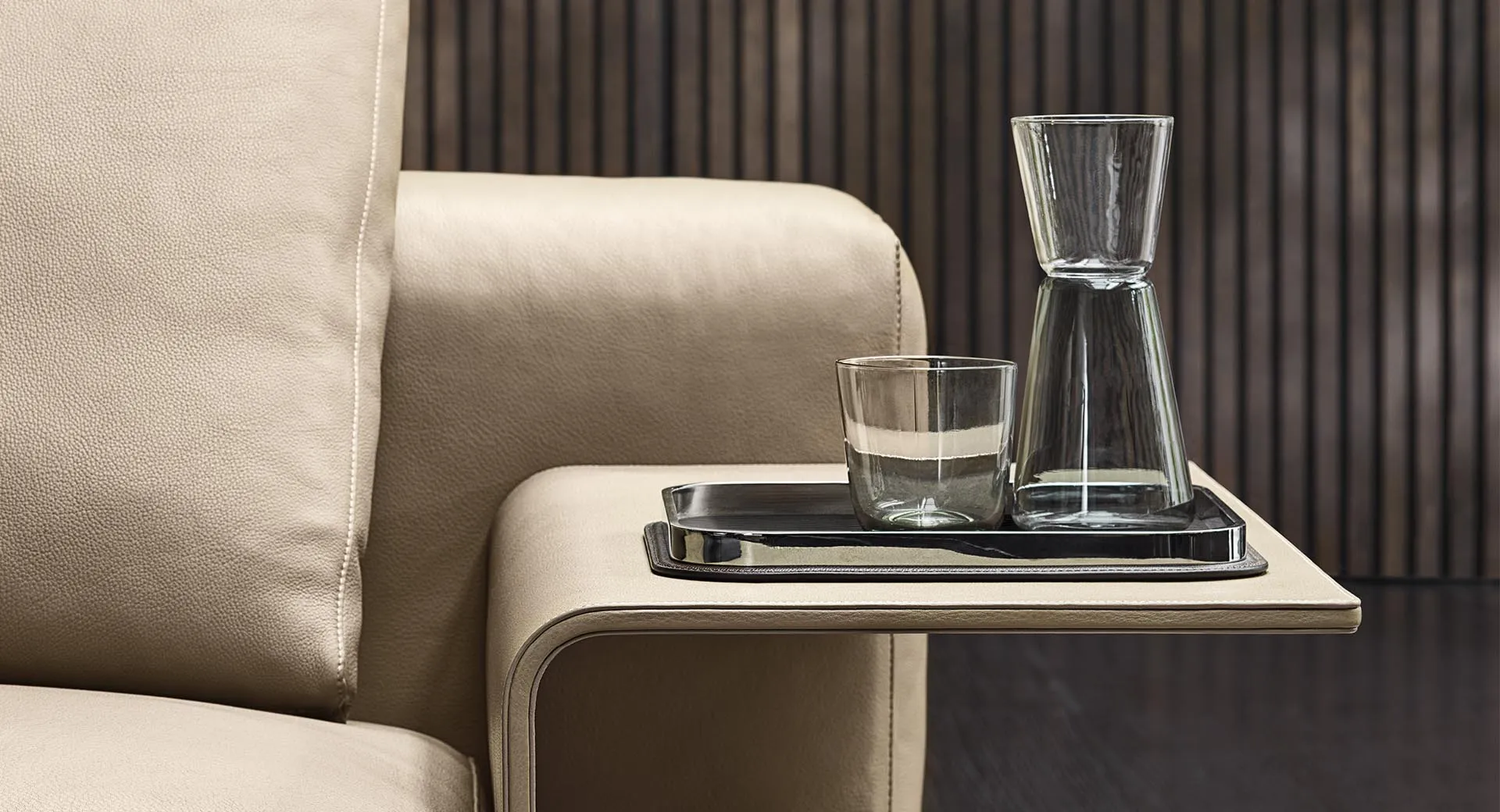 Minotti Connery Tray