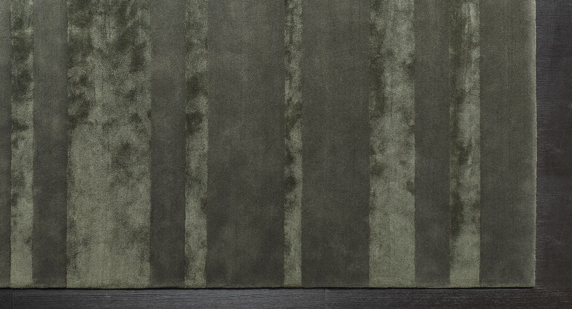 Minotti Dibbets Barcode