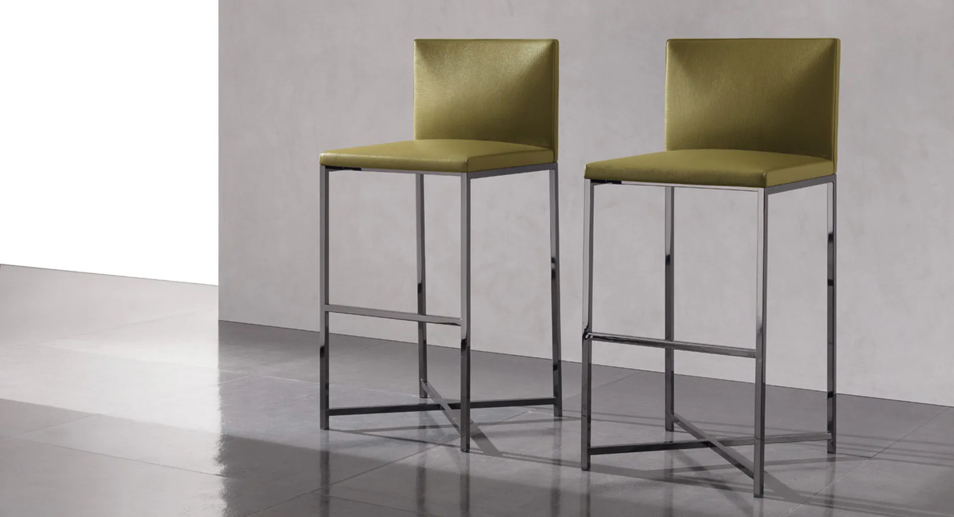 Minotti Flynt Stool