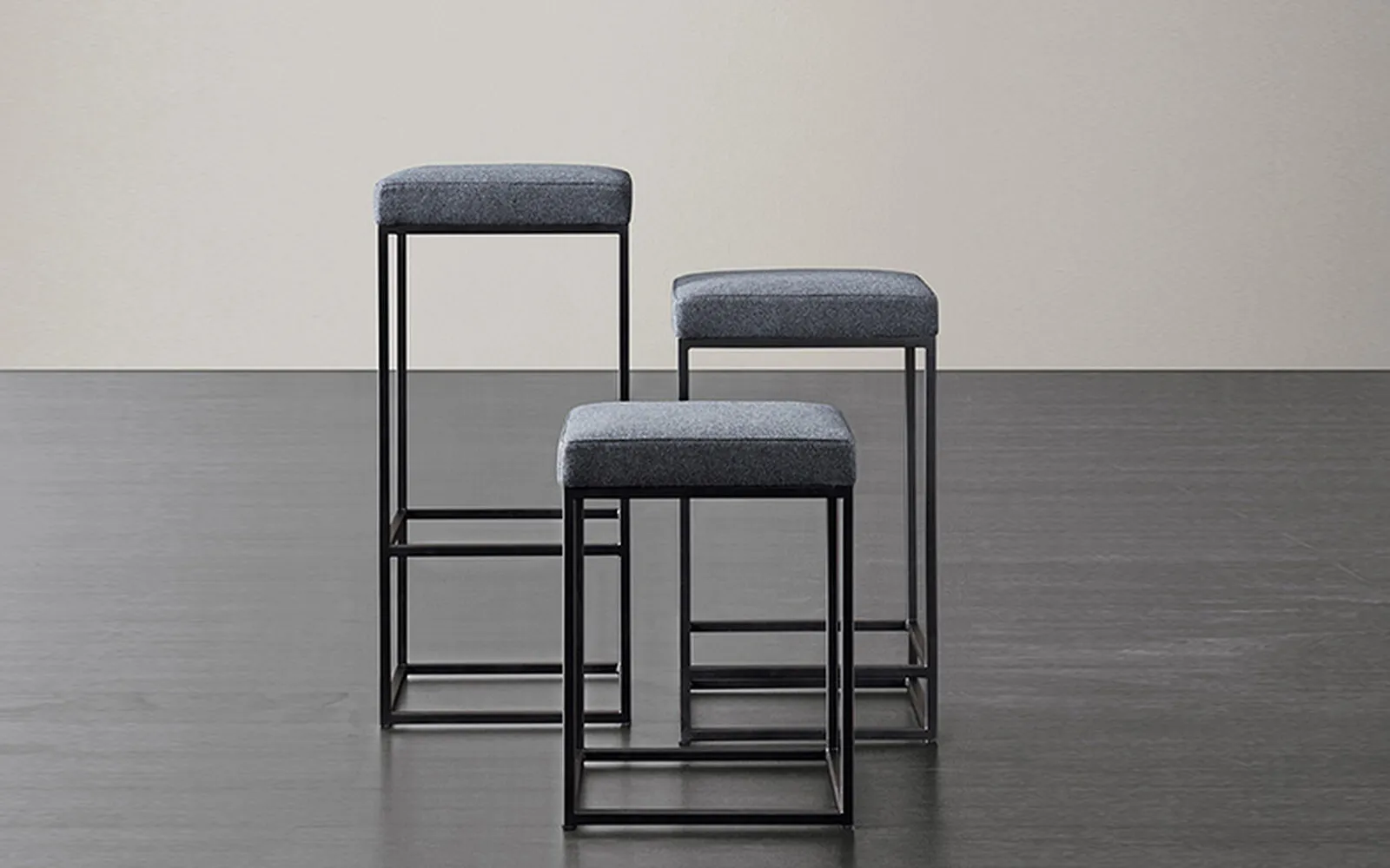 Meridiani Hardy Stool
