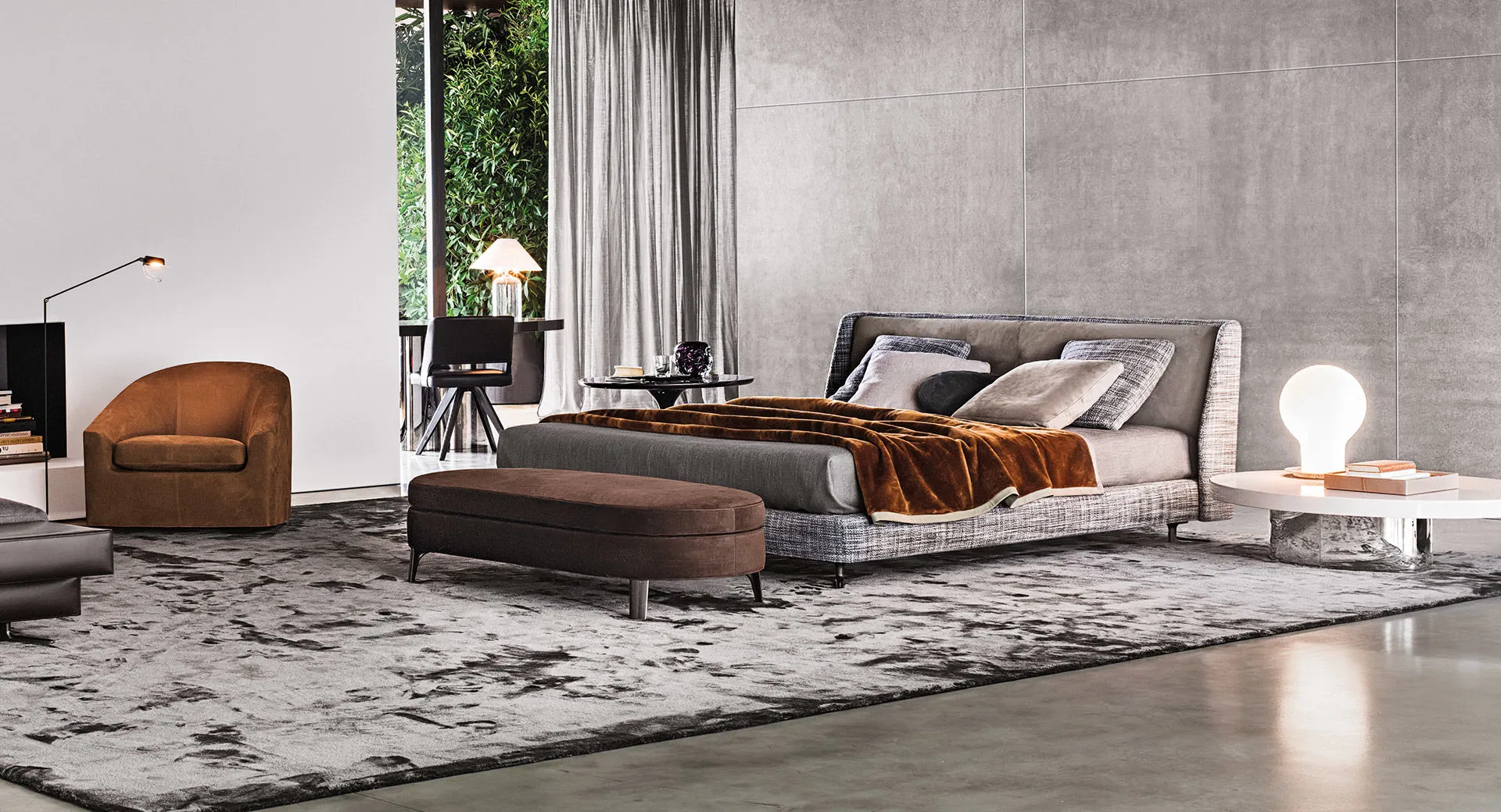 Minotti Spencer Bed